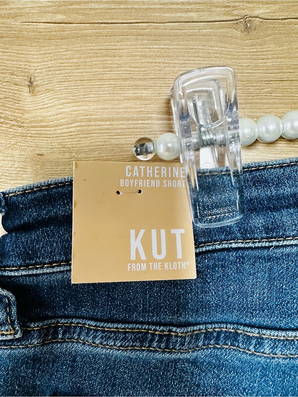 Kut from the Kloth katherine Boyfriend short Dark Blue Boyfriend Denim Shorts - Picture 6 of 12